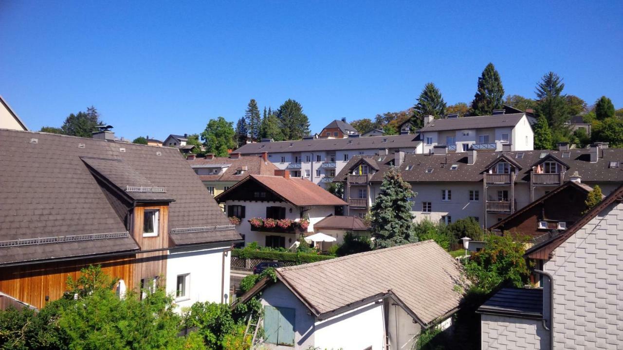 グムンデンBei Annerlアパートメント エクステリア 写真